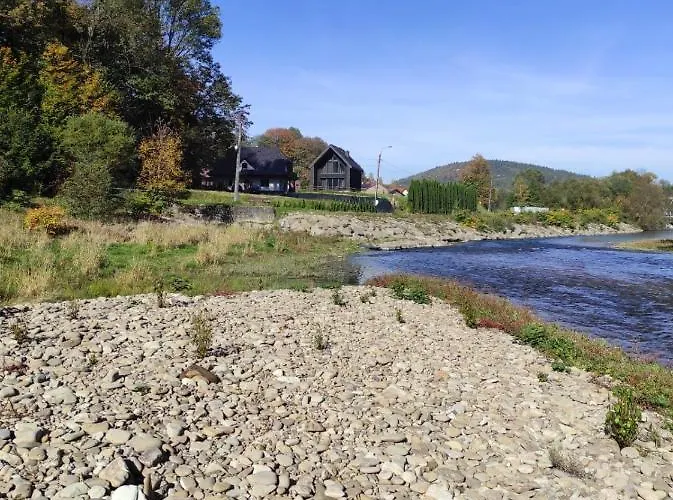 度假居 Stodola Nad Skawa 贝斯基德地区苏哈